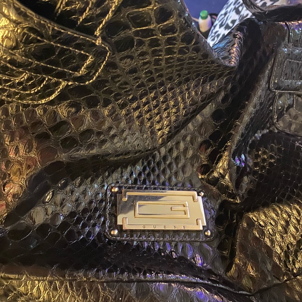GUESS Black Textured Women's Bag